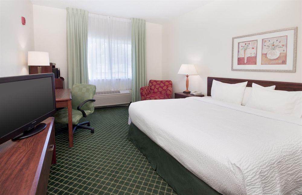 Fairfield Inn & Suites Μπόμοντ Εξωτερικό φωτογραφία